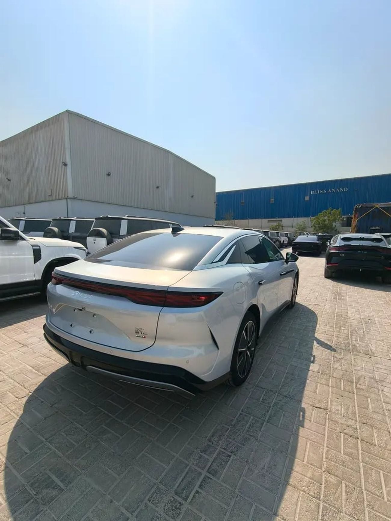 BYD HAN L DM-i Radar Flagship 200KM