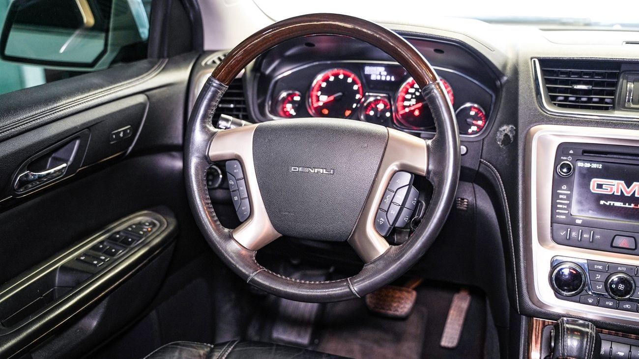 GMC Acadia DENALI