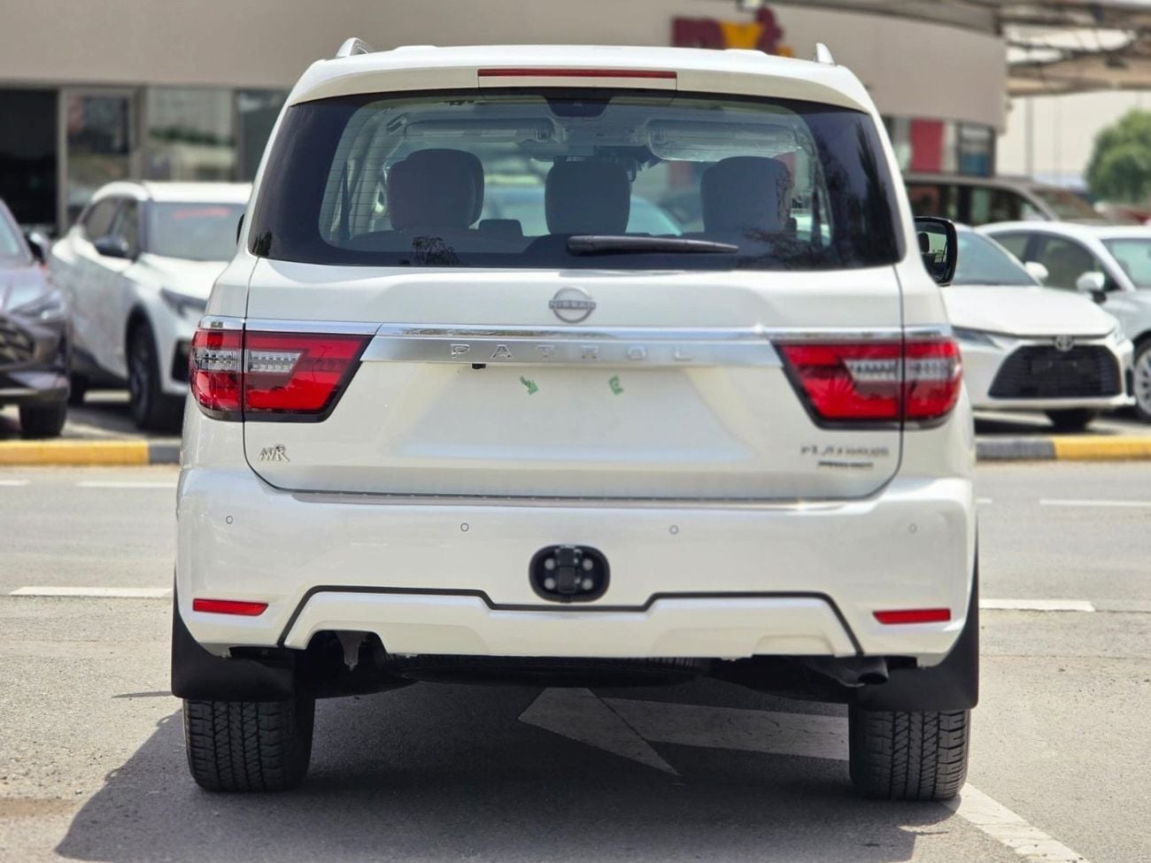 نيسان باترول LE PLATINUM 5.6L