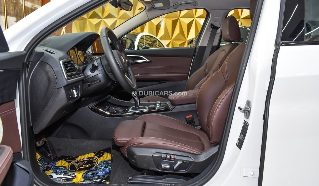 BMW 120i BMW 120 M-KIT | 1.5L V4 | 2023