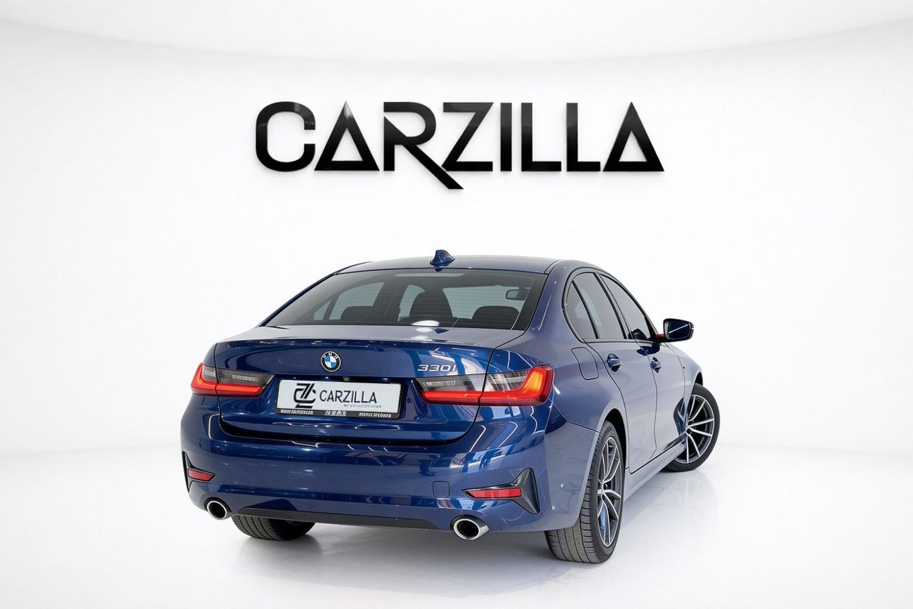 بي أم دبليو 330i Std 2.0L