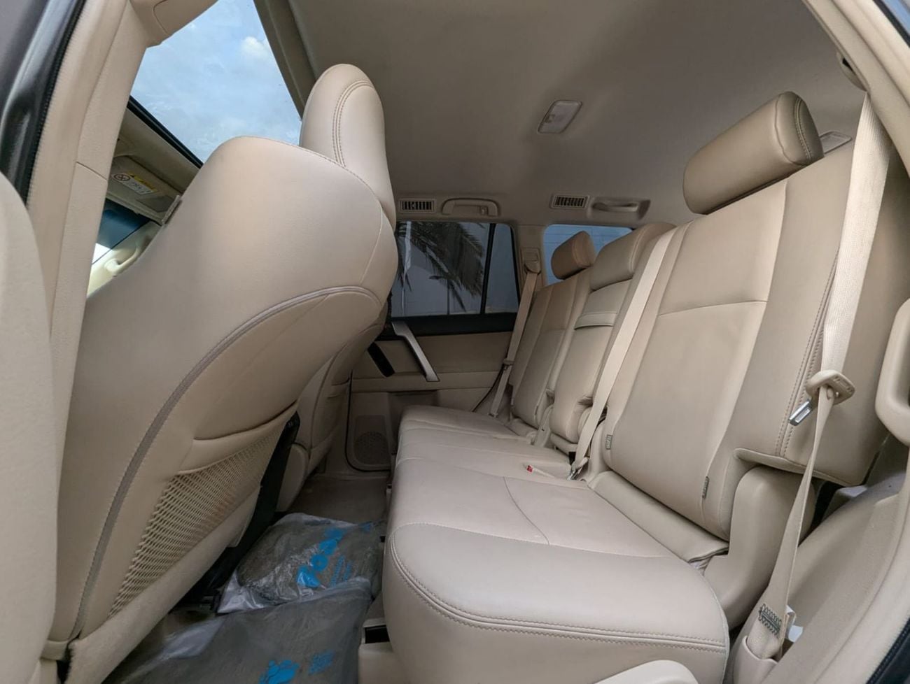 Toyota Prado Toyota Prado 2023 v6 bronze LHD Petro engine