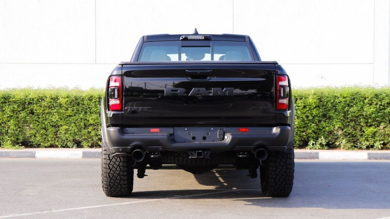 رام 1500 دوج رام TRX  , موديل 2021  702 حصان , ماشي 4000 كم فقط , خليجي , ضمان الوكيل