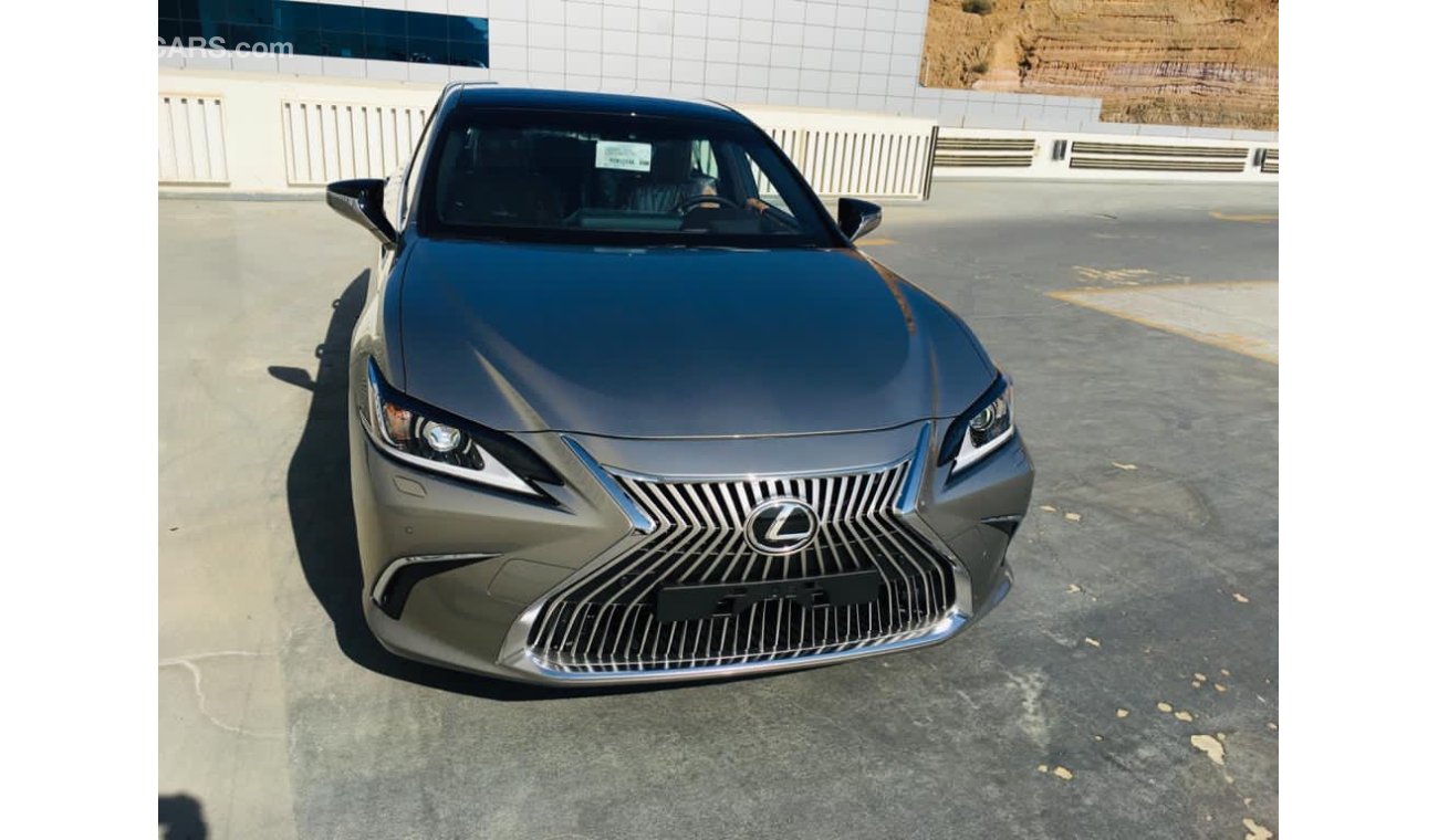 Lexus ES350 Model 2021 Panorama / BlindSpot ( Warranty 4 Years / 100,000 K.M ) HOME DELIVER