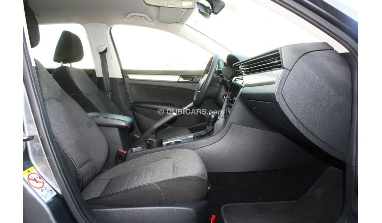 فولكس واجن باسات فولكسفاجن باسات 2020 خليجي بحالة ممتازة بدون حوادث