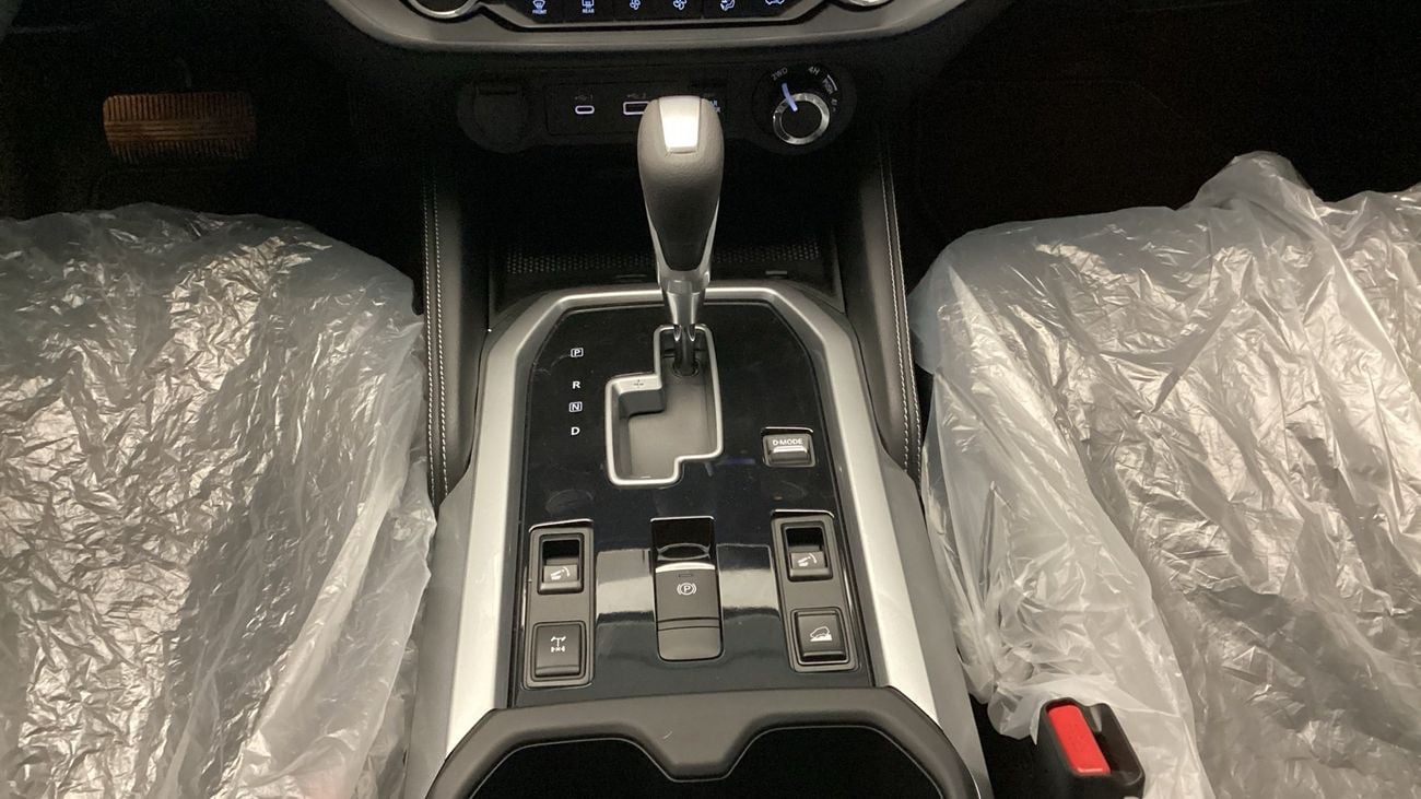 Nissan XTerra Platinum 2.5L 4WD Platinum | Guaranteed Warranty | 0 Down Payment