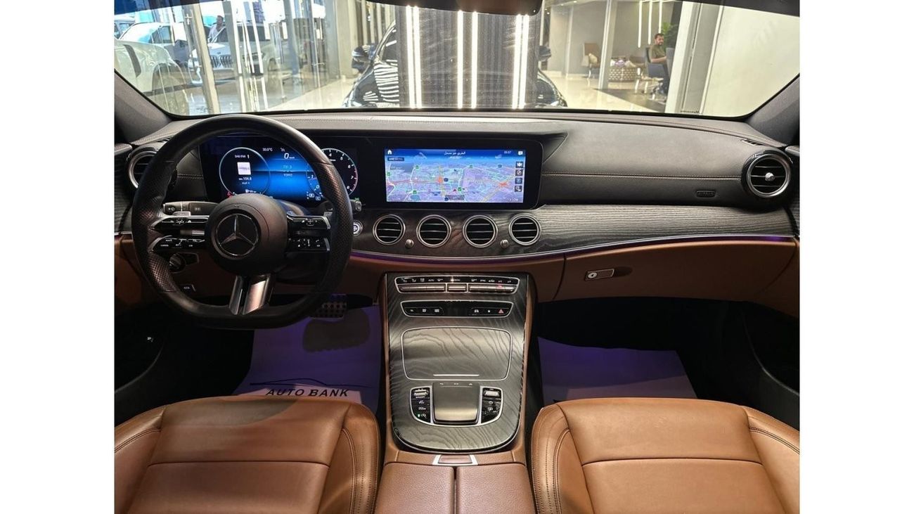 مرسيدس بنز E300 Std مرسيدس E300 موديل 2021 كم 93000 خليجي بدون حوادث أو دهان