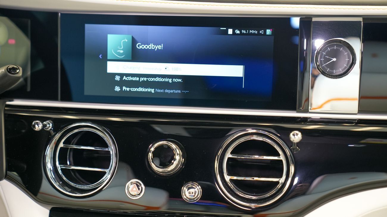 رولز رويس سبيكتر Rolls-Royce Spectre – 2024 (Standard Electric)