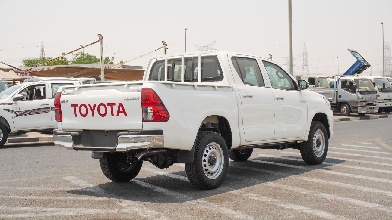 تويوتا هيلوكس GLX DLX- 2.4L DIESEL