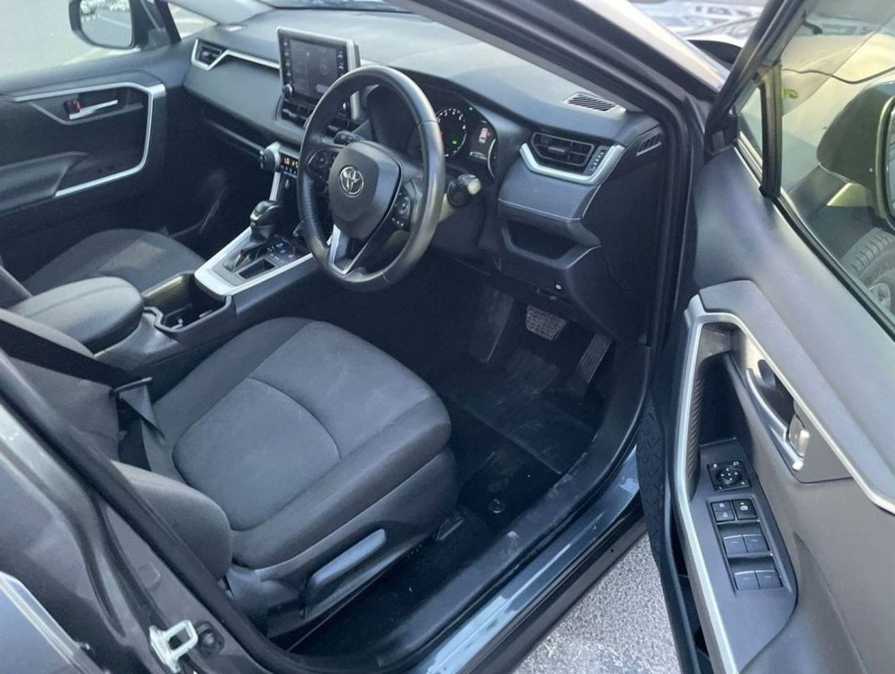 Toyota RAV4 2022 Toyota Rav4 2.0L V4 - MidOption - RHD