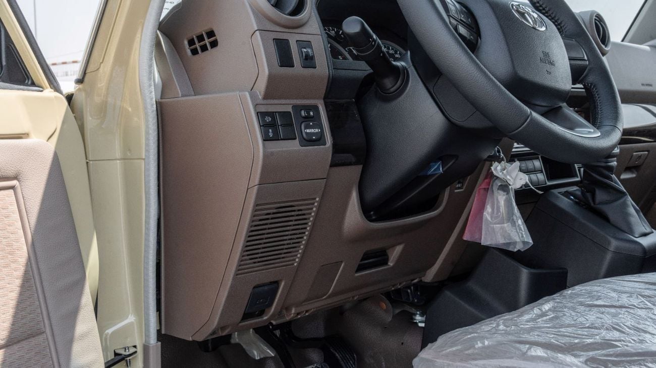 تويوتا لاند كروزر بيك آب 2026 Toyota Land Cruiser LC79 2.8L AT Diesel (Beige-Brown) Basic