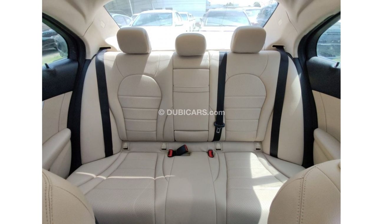 Mercedes-Benz C 300 Luxury