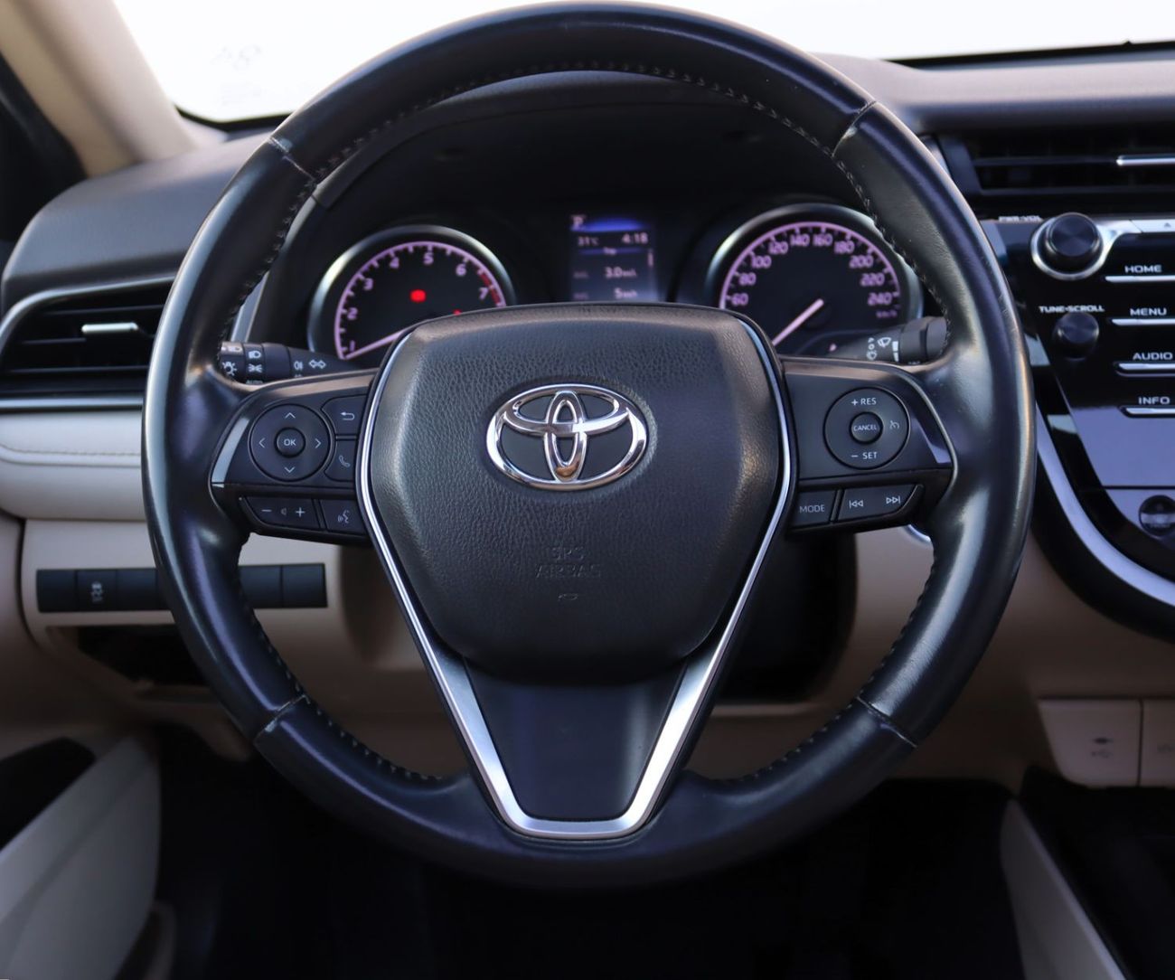 تويوتا كامري SE+ 2.5L