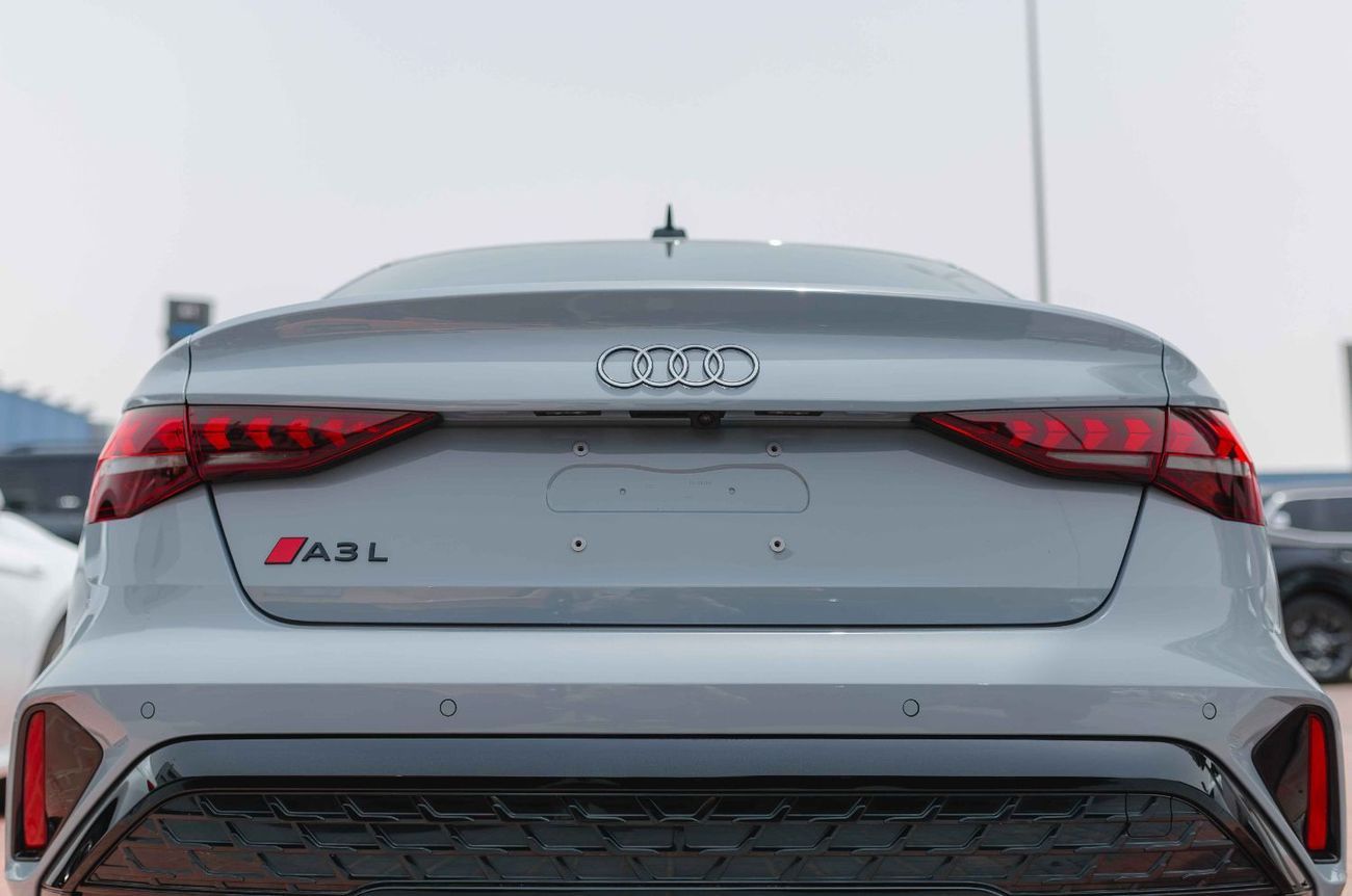 Audi A3 35 TFSI S-LINE Audi A3 1.5T 35 TFSI S-Tronic Sedan 2025 (Nardo Grey)