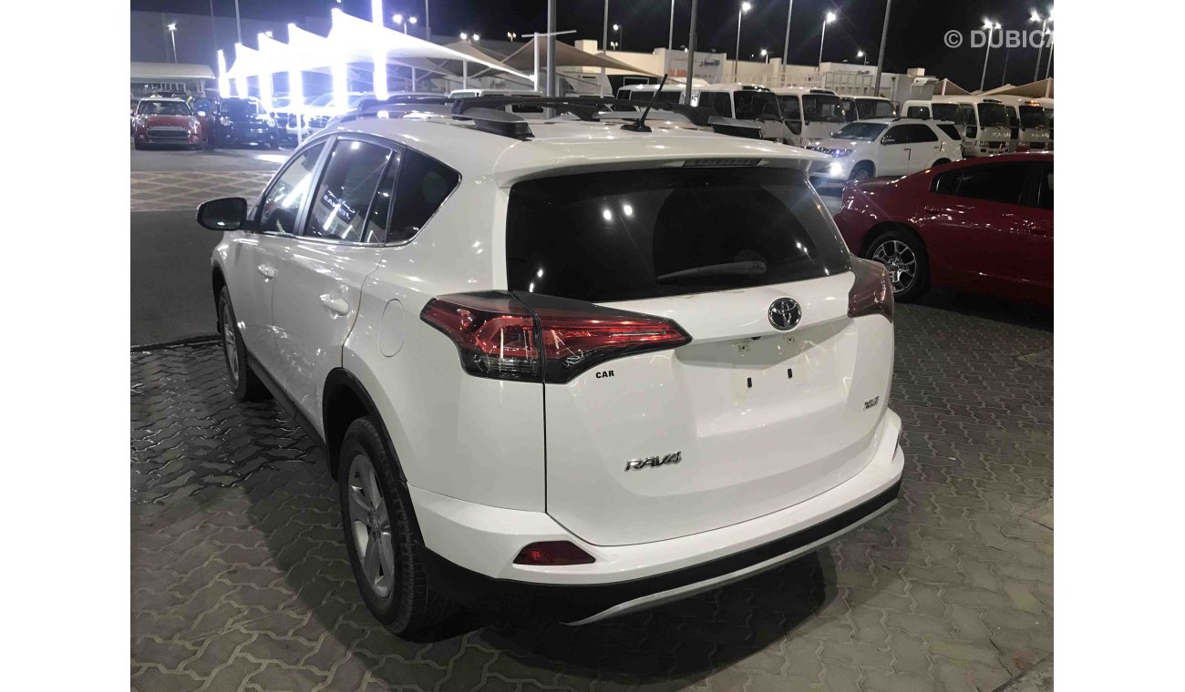 Toyota RAV4 بيع او مبادله