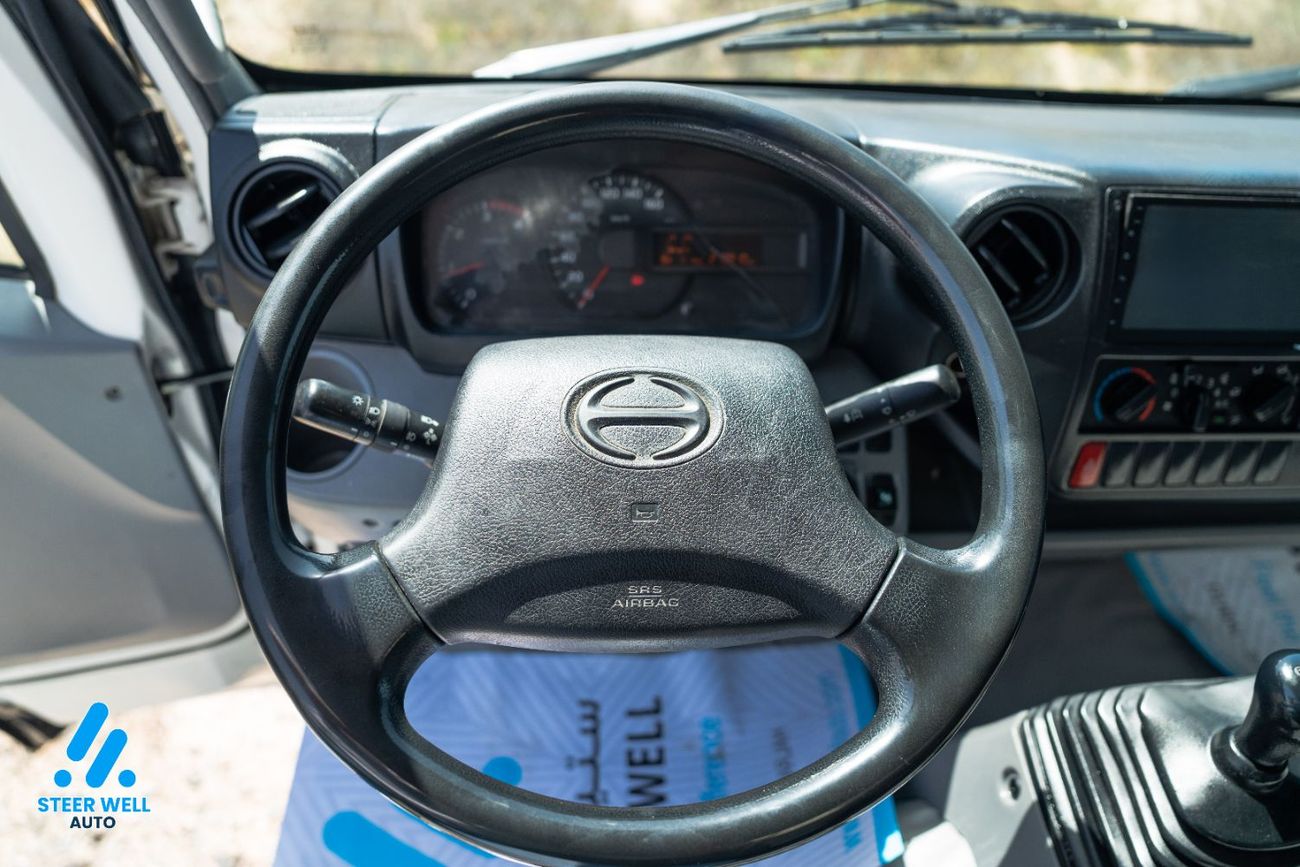 هينو 300 2020 Hino 300 916 4.0L Diesel Manual | Long Chassis Chiller Box | GCC Specs