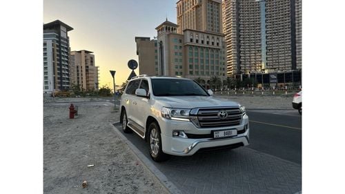 تويوتا لاند كروزر GXR