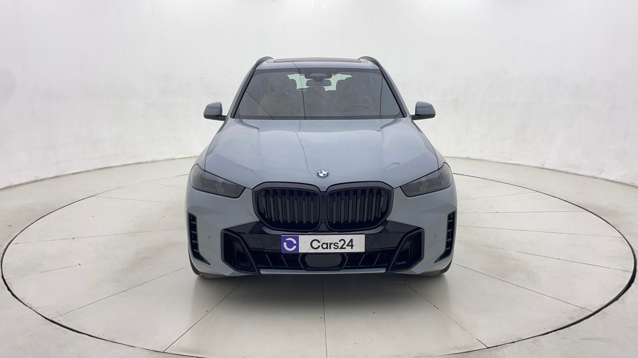بي أم دبليو X5 XDRIVE 4OI M SPORT PRO 3 | بدون دفعة مقدمة | اختبار القيادة في المنزل