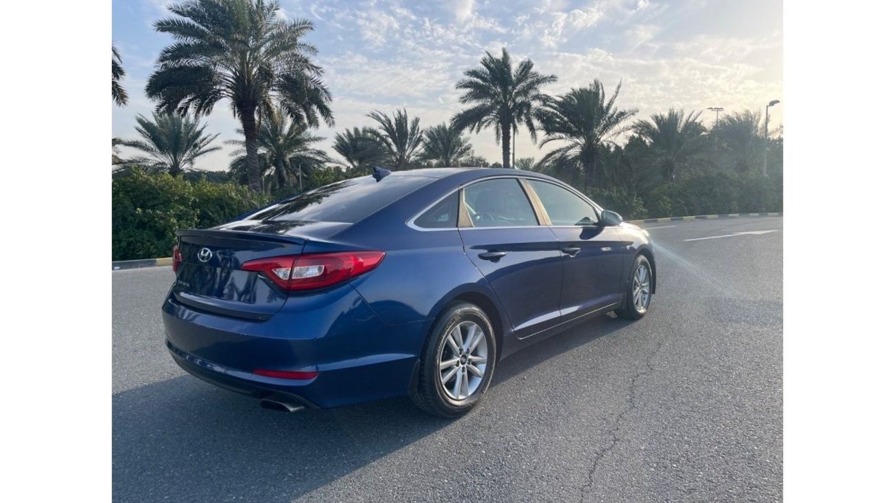 Hyundai Sonata Hyundai Sonata Se 2015 Blue 2.4L 4 vin: 5NPE24AF7FH186349  ( UAS_ SPEC) VERY GOOD CONDITION