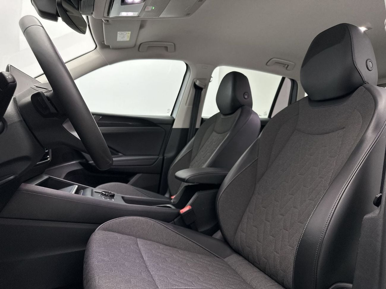 فولكس واجن تيجوان Life 1.4L (Ref#08919) / 22,100 AED SAVINGS from New Car