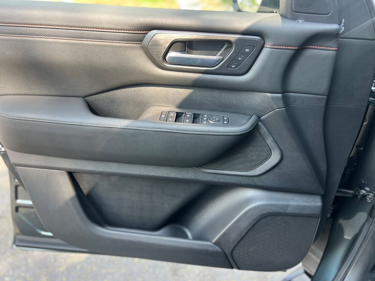 Nissan Patrol NISSAN PATROL PRO 4X 2026