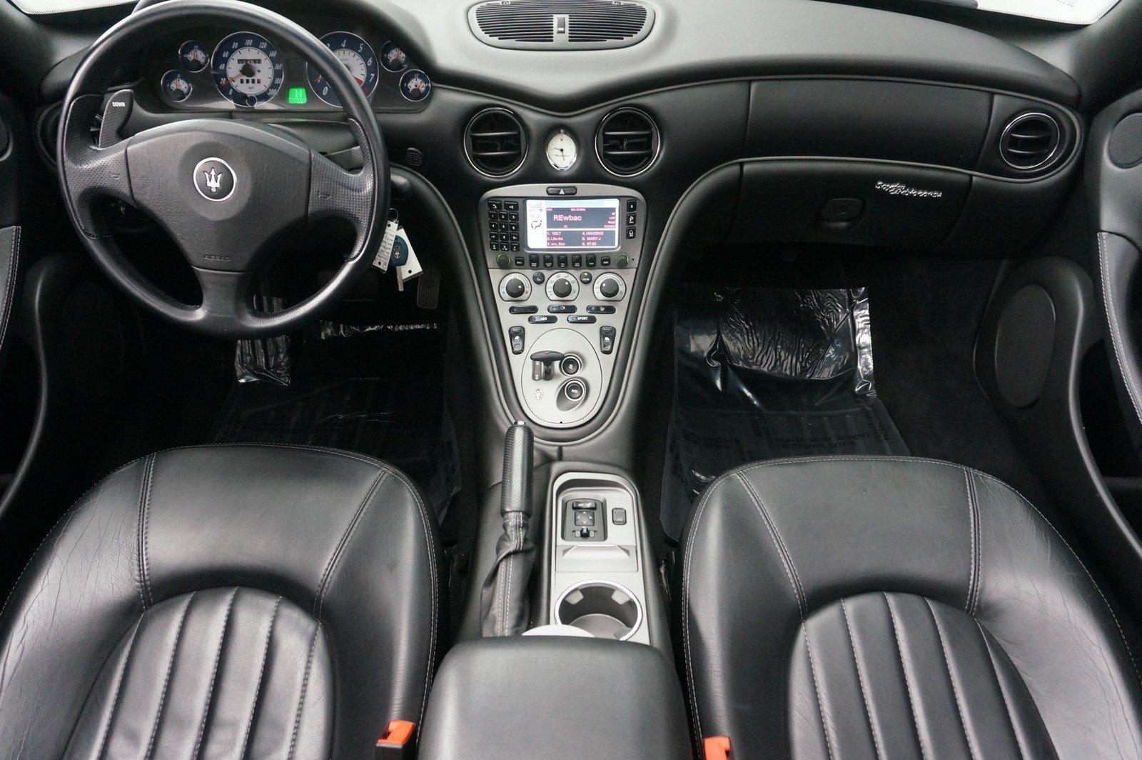 مازيراتي سبايدر interior - Cockpit