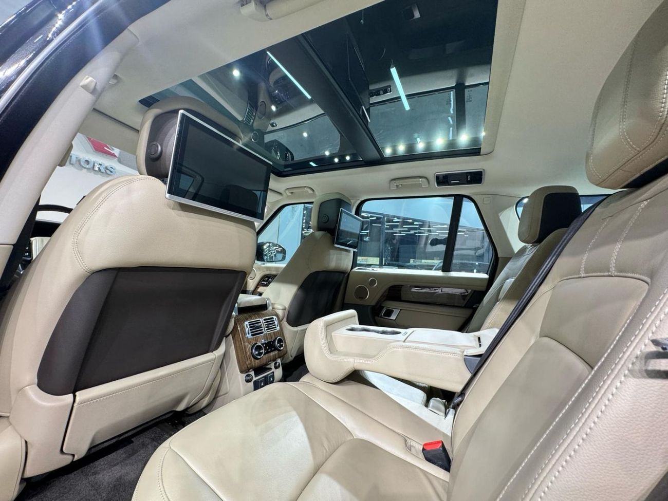 لاند روفر رينج روفر HSE 3.0L (380 HP)