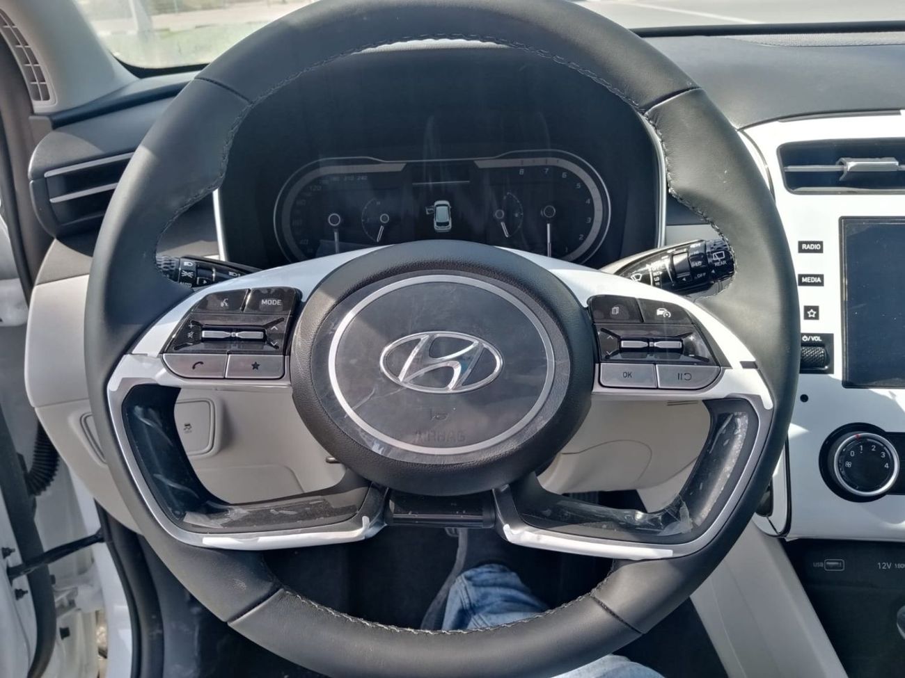 Hyundai Tucson TUCSON 2.0 L PETROL  4X2 2023MY  EXPORT ONLY