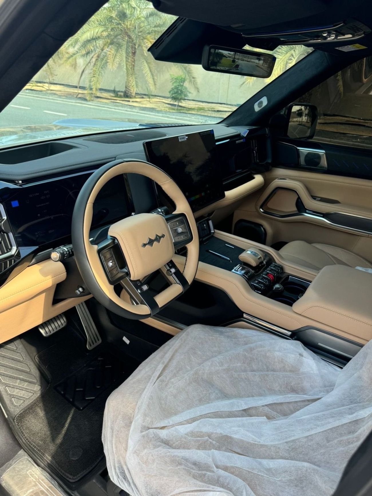 BYD Leopard 8 Smart and Brave Flagship Edition (7 Seats)