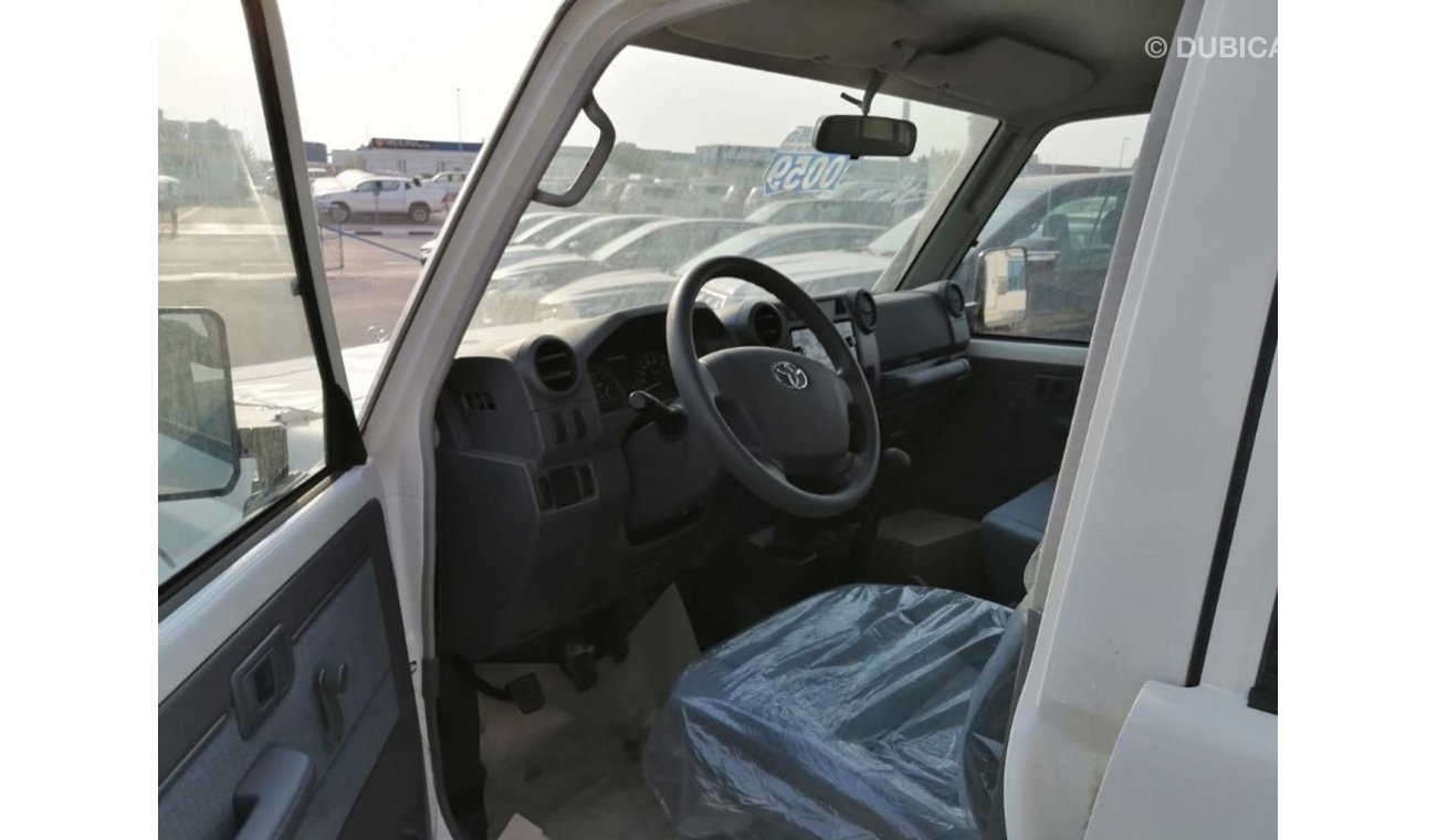 Toyota Land Cruiser 70