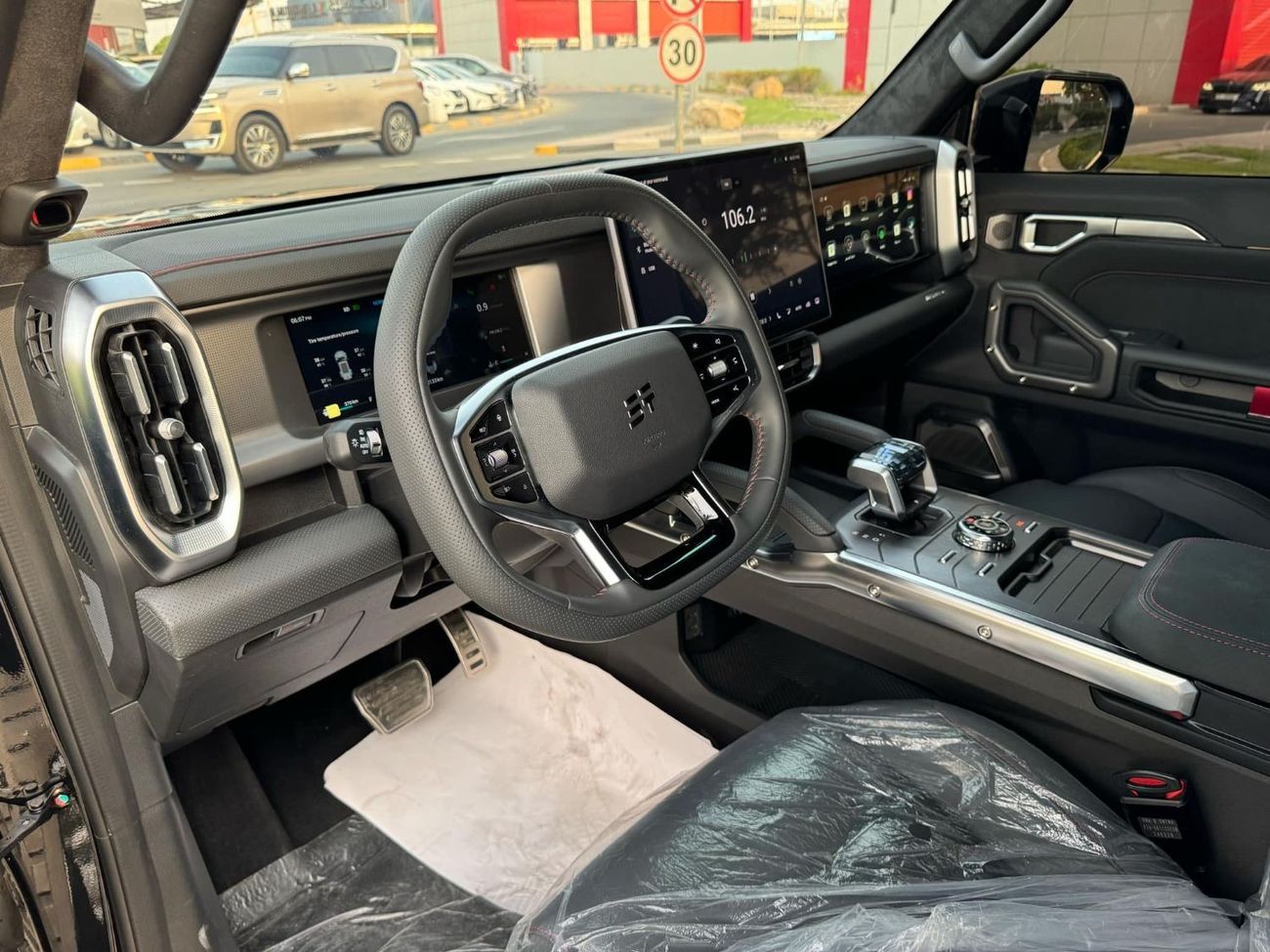 Jetour T2 UNDER WARRANTY AND SERVICE CONTRACT