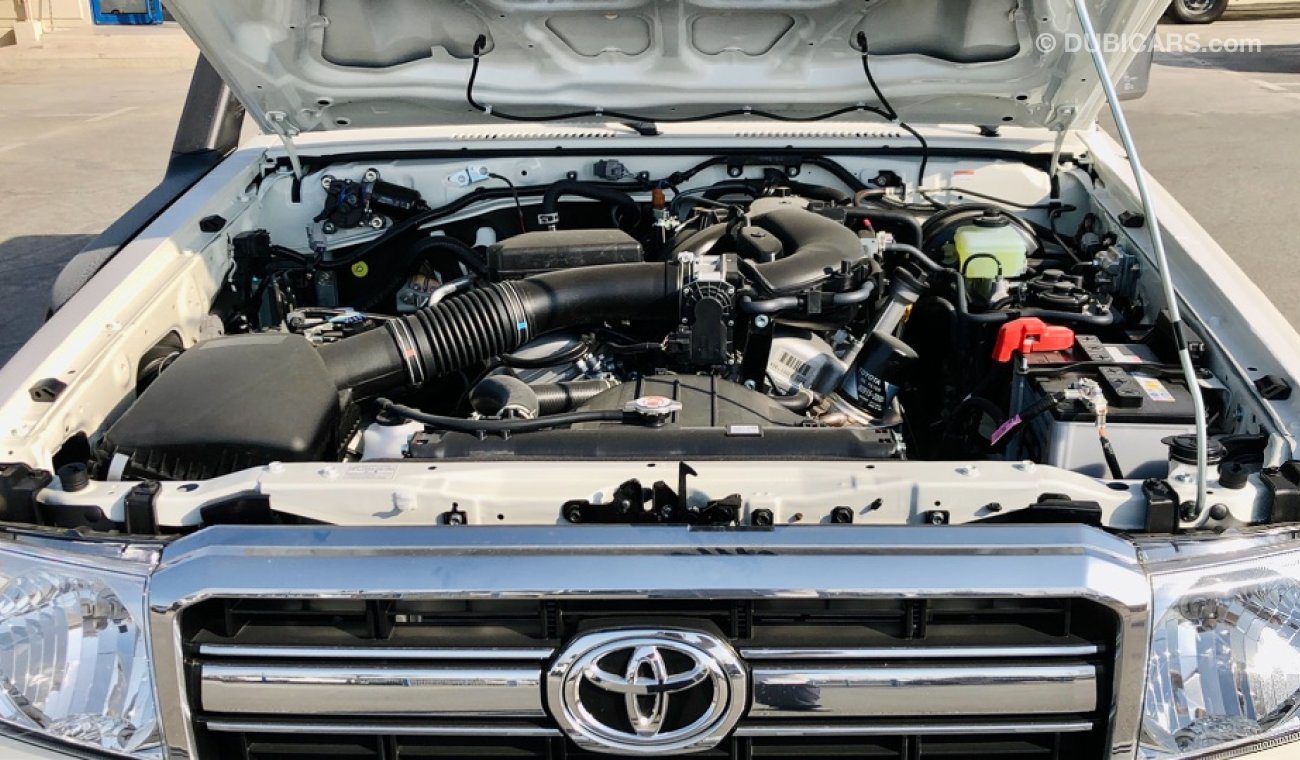 Toyota Land Cruiser 70 4.0L GASOLINE 3Doors HARDTOP