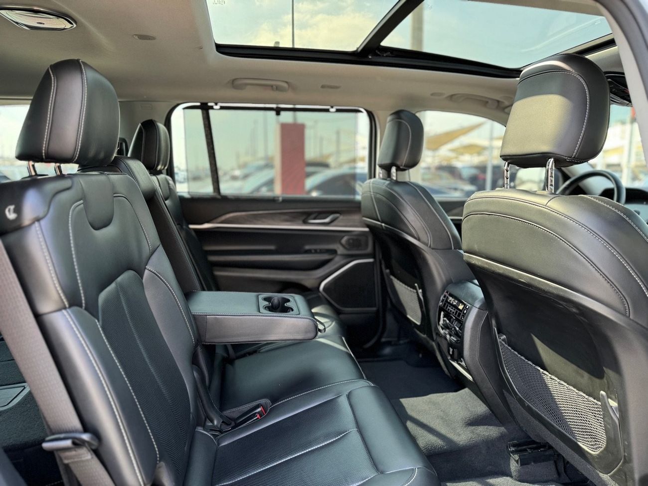 Used Jeep Grand Cherokee Limited / 2022 / GCC / Full 2022 for sale in ...