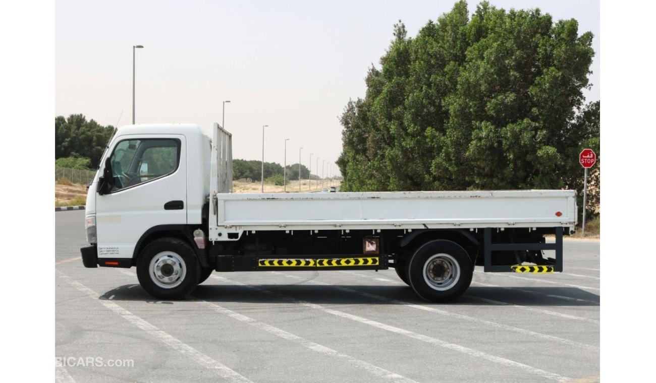 ميتسوبيشي كانتر 2017 | MITSUBISHI FUSO CANTER | ORIGNAL BODY UTILITY TRUCK WITH GCC SPECS AND EXCELLENT CONDITION