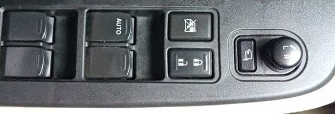 Suzuki Swift GL 1.2L Suzuki Swift 2020 model, GCC, accident-free, excellent condition, 102,000 km, 1200 cc engine