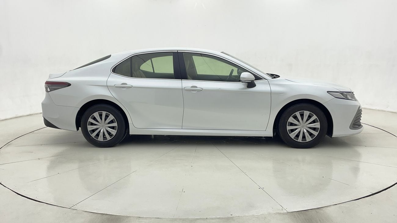 تويوتا كامري S 2.5 | بدون دفعة مقدمة | اختبار القيادة في المنزل