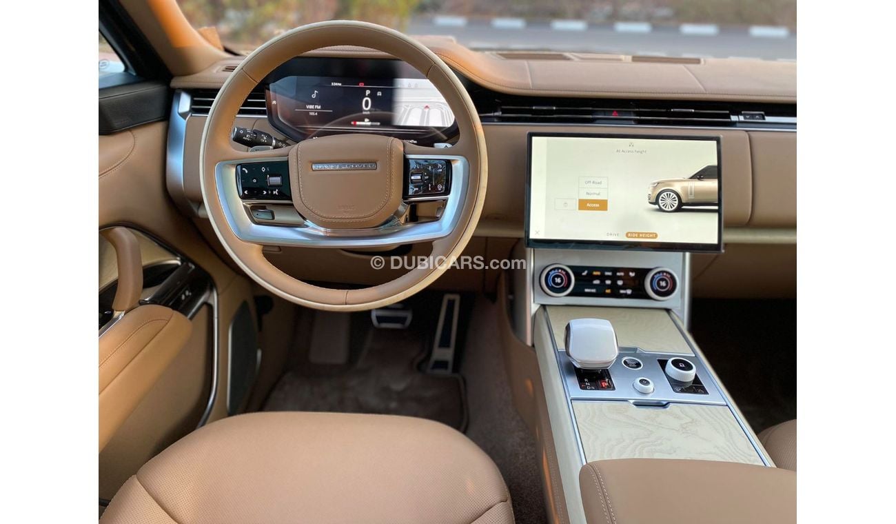 لاند روفر رينج روفر GCC SPEC UNDER WARRANTY AND SERVICE CONTRACT