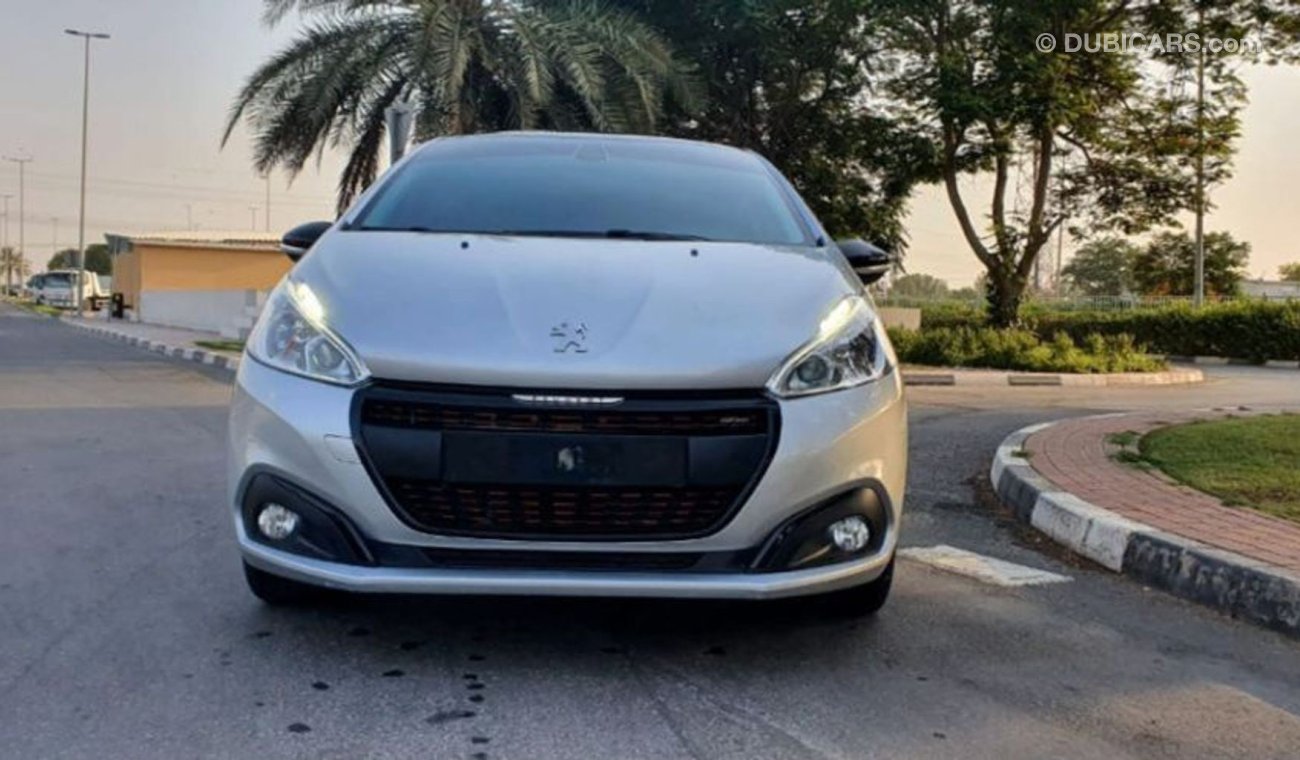 Peugeot 208 LIMITED OFFER FREE REGISTRATION - FREE SERVICE CONTRACT - DEALER WARRANTY GCC SPECS