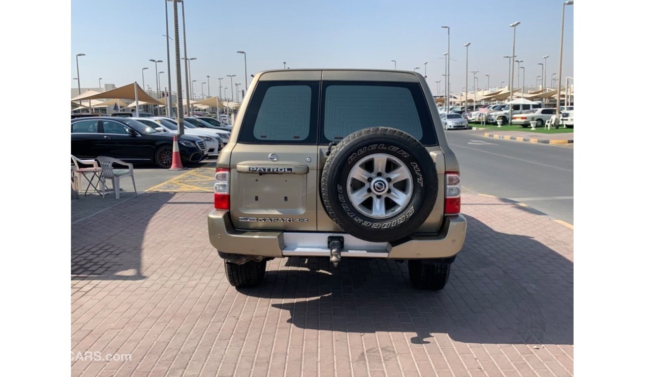 Nissan Patrol Super Safari