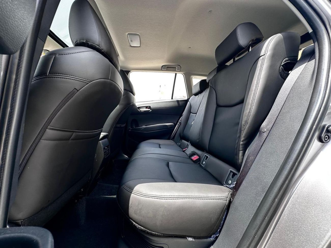 Toyota Corolla Cross TOYOTA COROLLA CROSS LUXURY EDITION 2025 (COLOR AVAILABILITY : WHITE, BLACK, GREY, SILVER)