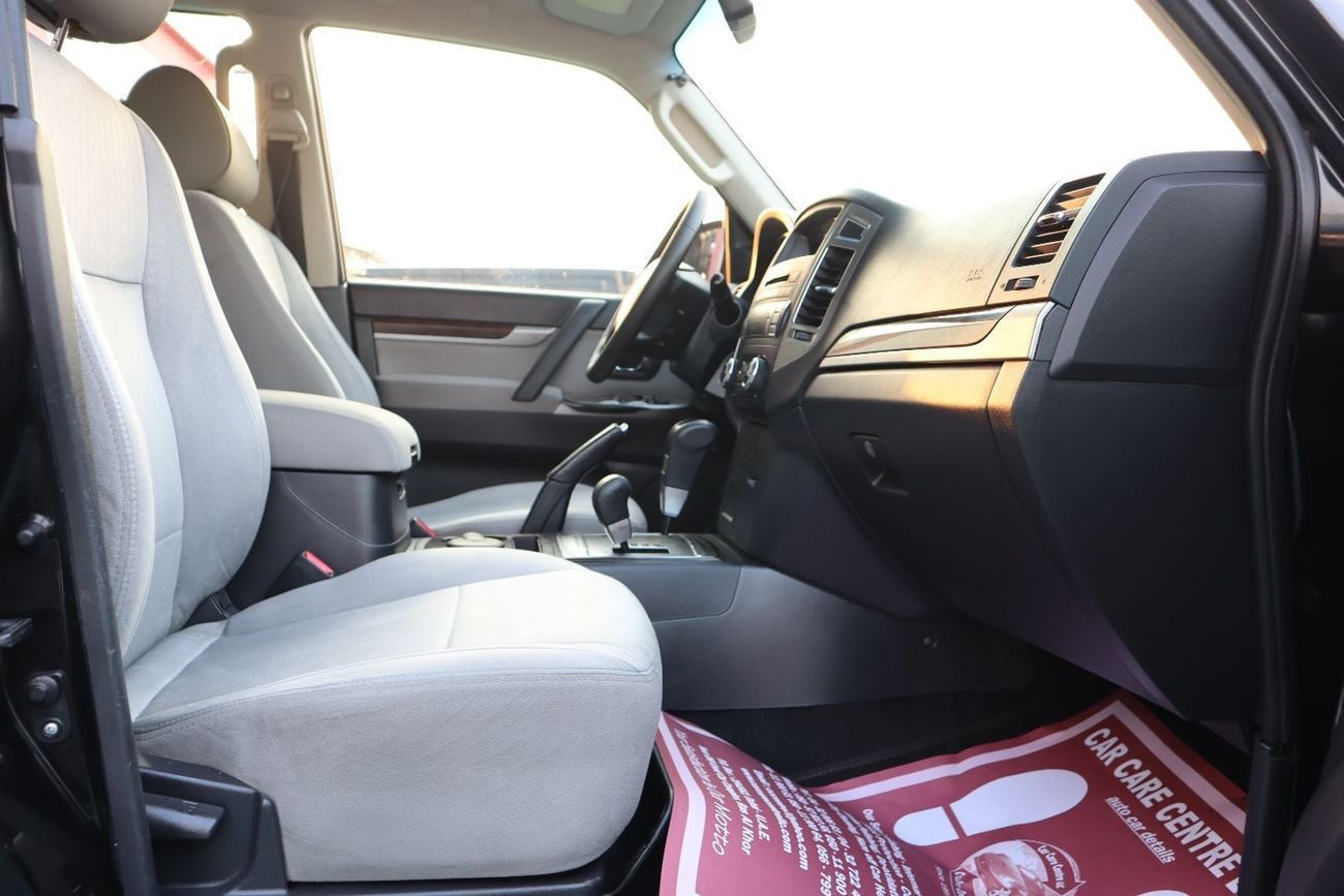 ميتسوبيشي باجيرو GLS M/L DIAMOND GLS Base 3.5L (7 Seater)