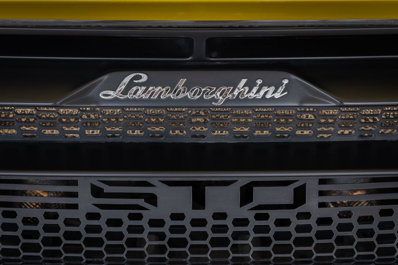 لامبورغيني هوراكان Lamborghini Huracan STO | Warranty Available | 2022