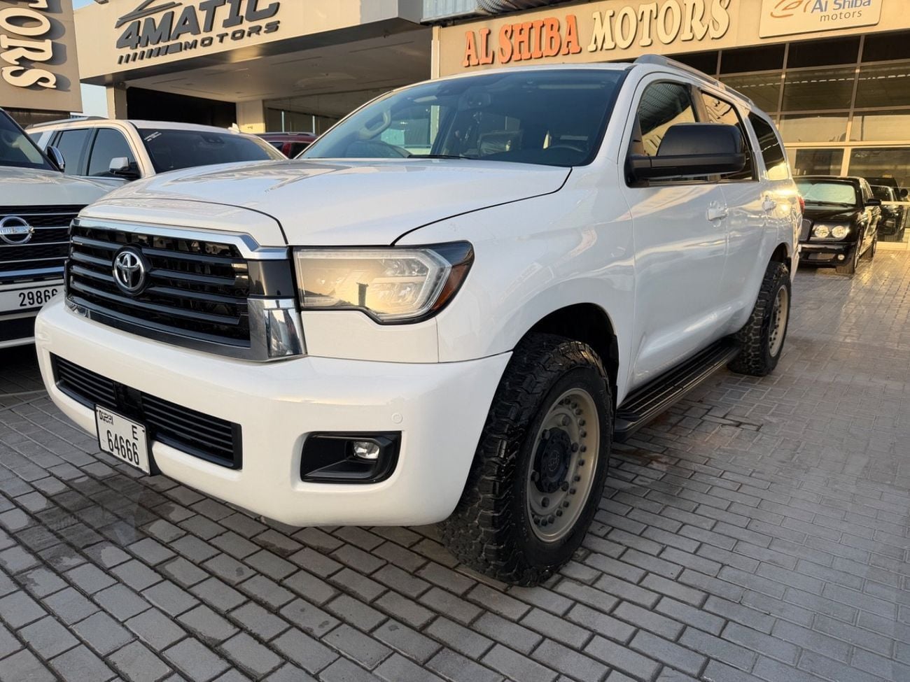 Toyota Sequoia SR5 (NON GCC)