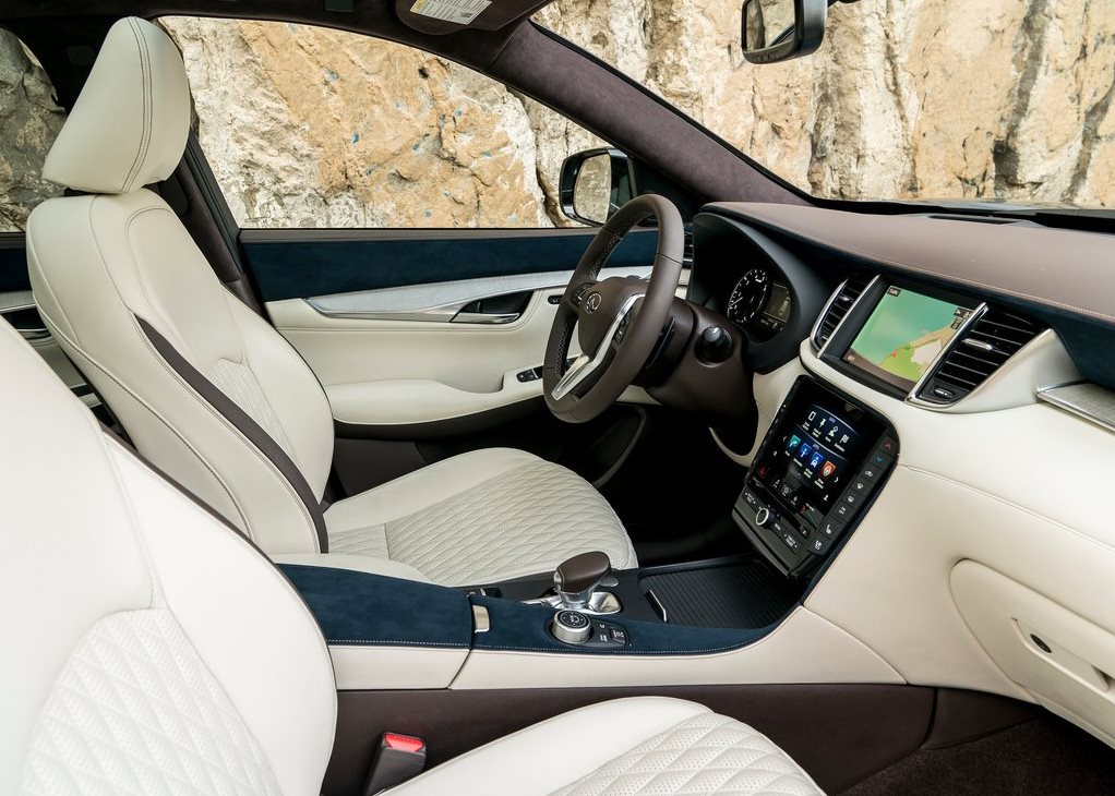 Infiniti QX50 interior - Front Seats