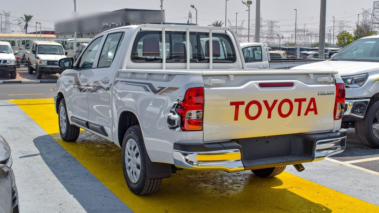 Toyota Hilux 2.7L M/T. RWD