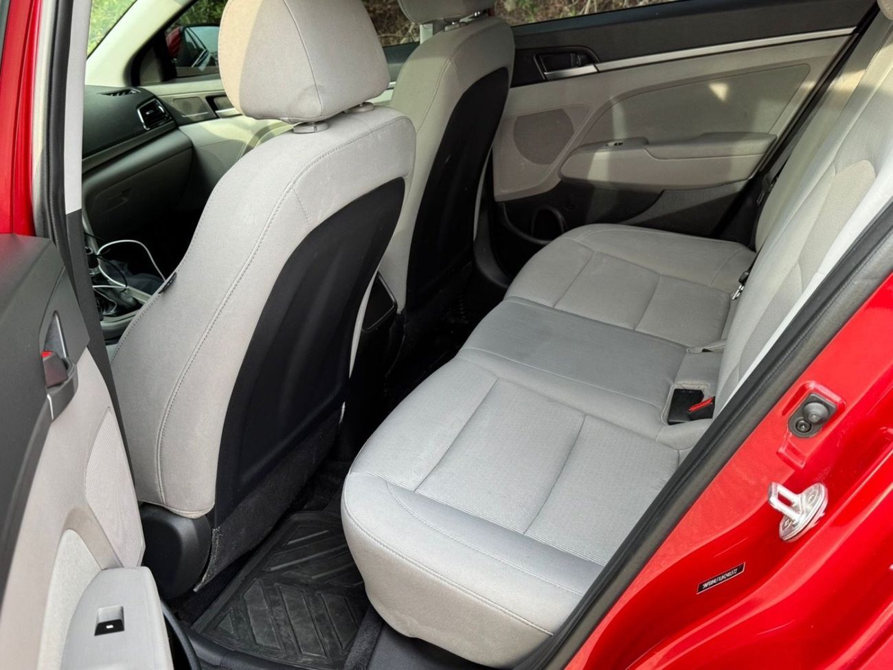 هيونداي إلانترا GL 1.6L