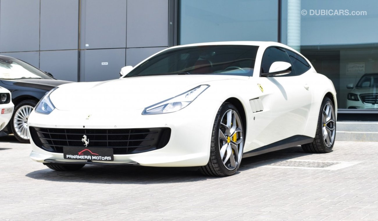 فيراري GTC4Lusso