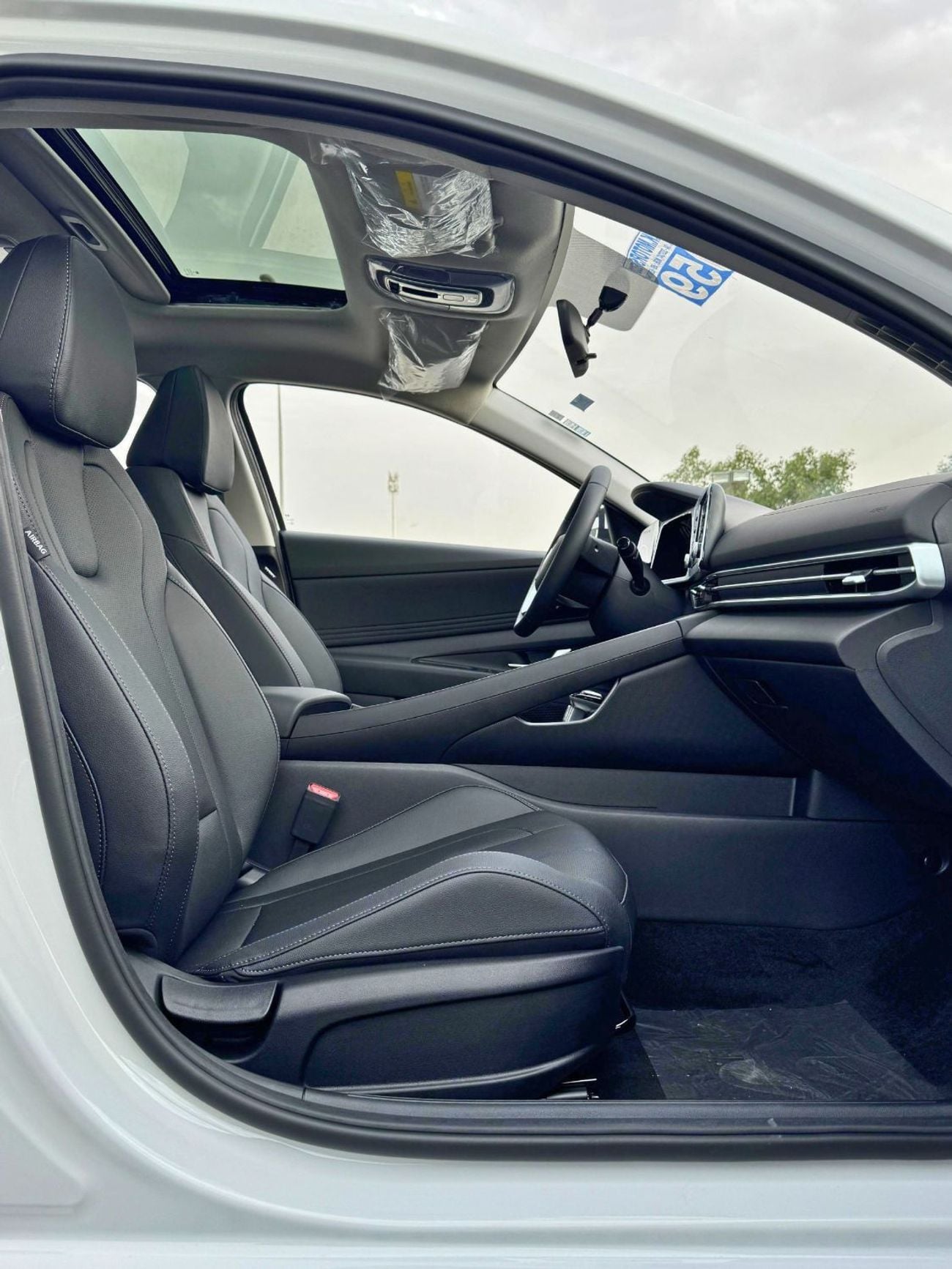 Hyundai Elantra ELITE / 1.5L PETROL / SUNROOF WITH LEATHER / CHINESE SPCES (CODE# ELITE)