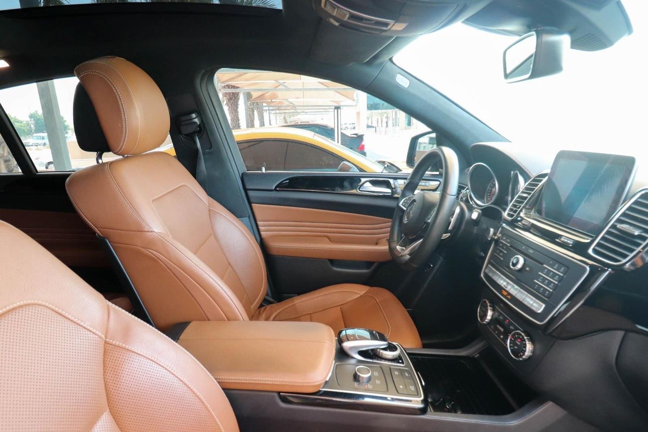 مرسيدس بنز GLE 43 AMG C292