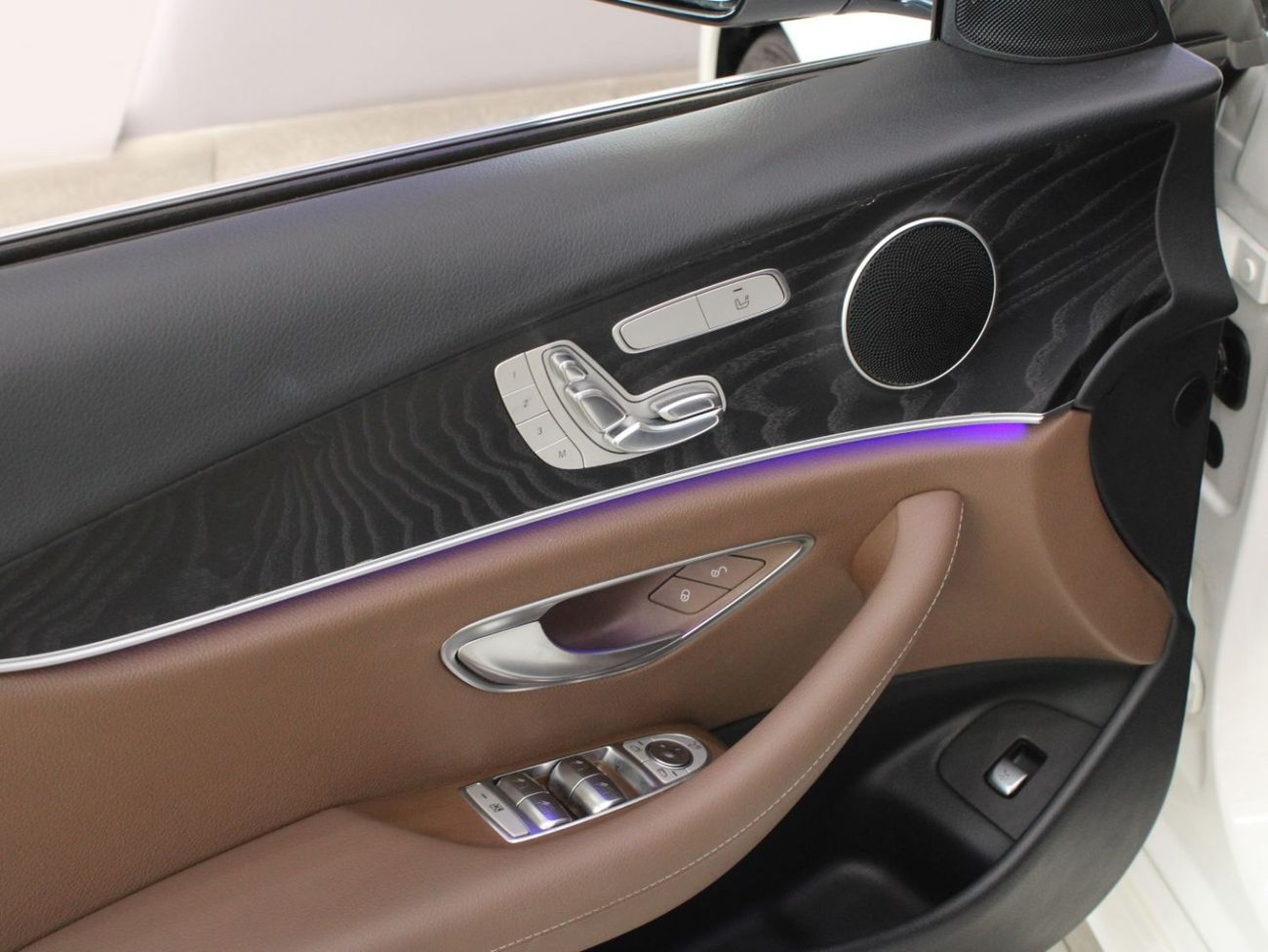 مرسيدس بنز E200 | Fully Loaded